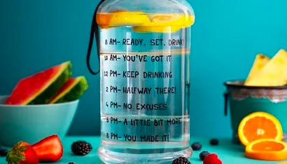 乐鱼体育-西班牙网球小将爆冷晋级四强，年终赛制造黑马奇迹，西班牙男子网球名将的名字