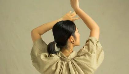 乐鱼体育-西班牙网球小将爆冷晋级四强，年终赛制造黑马奇迹，西班牙男子网球名将的名字