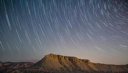 乐鱼体育-西班牙网球小将爆冷晋级四强，年终赛制造黑马奇迹，西班牙男子网球名将的名字